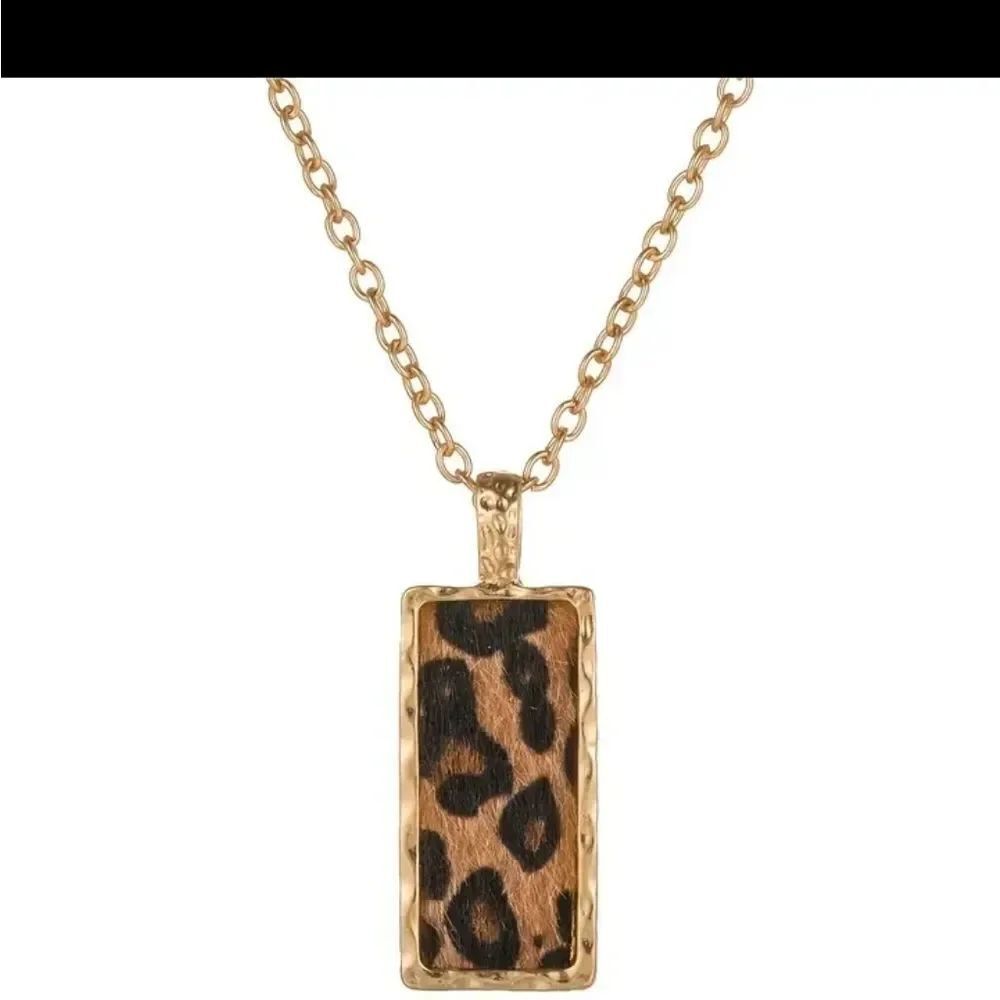 Leopard Rectangle Necklace